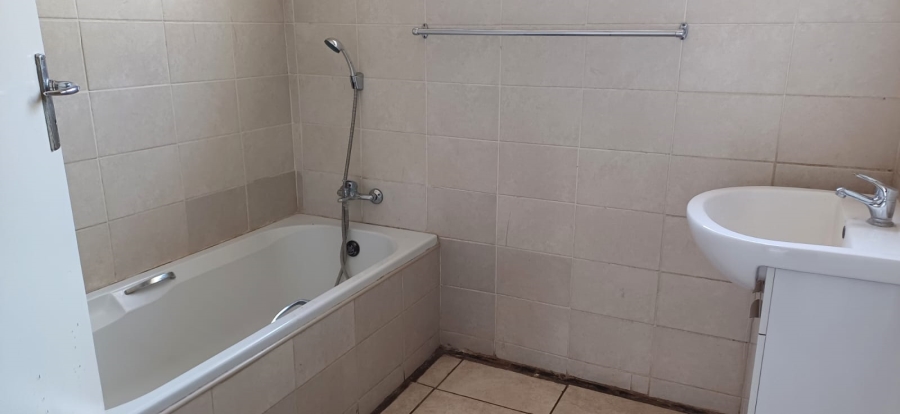 4 Bedroom Property for Sale in Oudorp North West